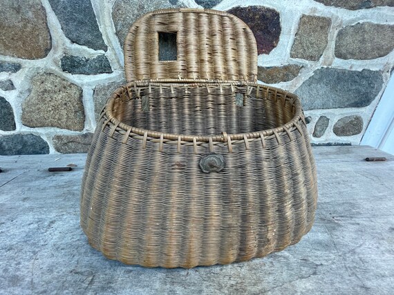 Antique Fishing Creel Wicker Vintage Trout Fly Fishing Equipment Finely  Woven Lodge Cabin Decor 