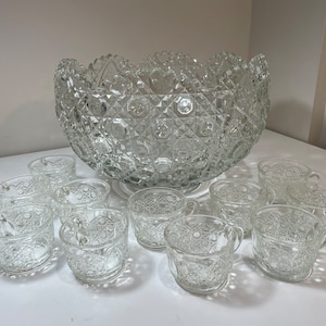 Vintage Glass Punch Bowl Set with 11 cups L. E. Smith Daisy Hobstar and Button