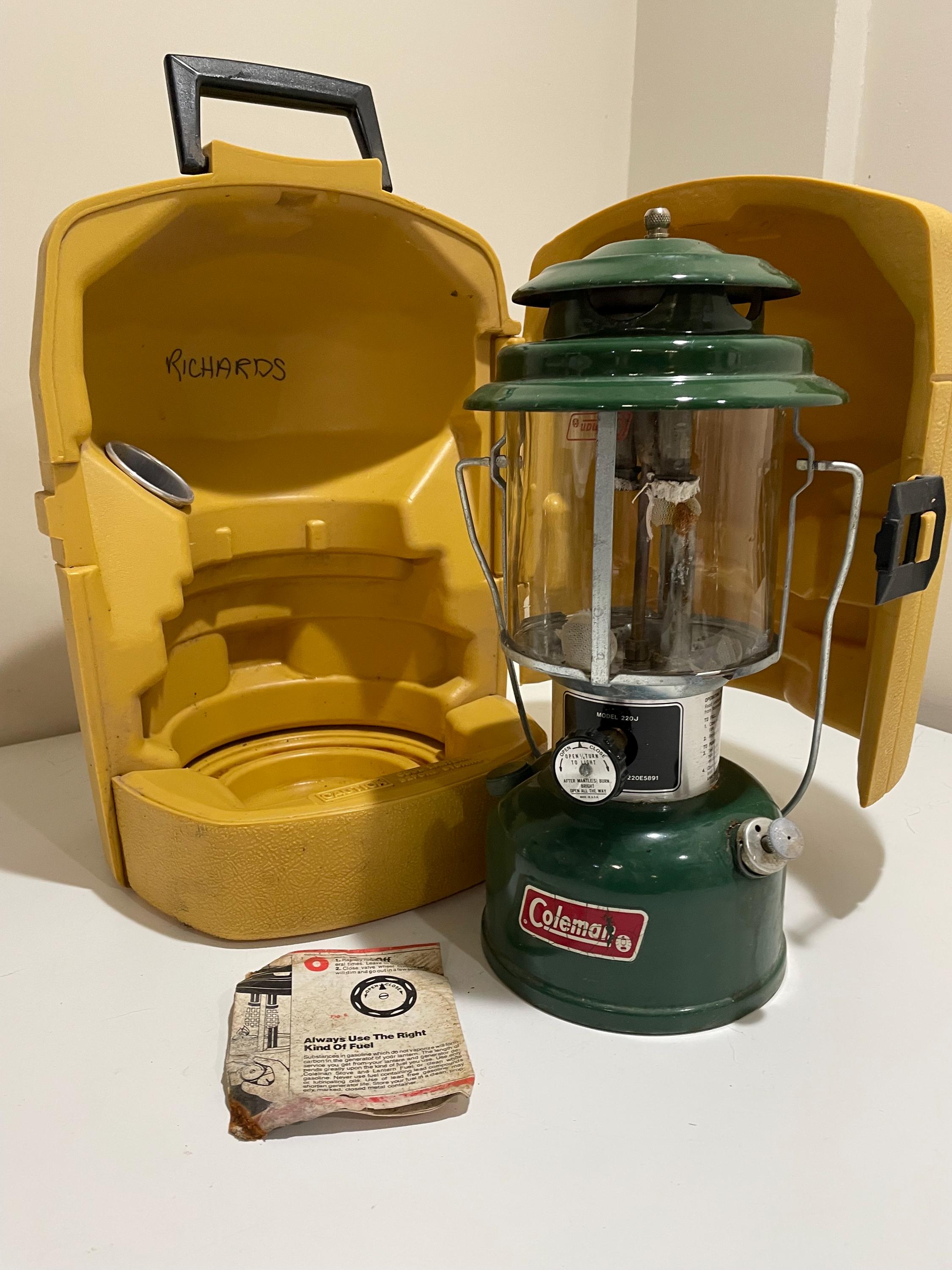 Vintage Coleman Camping Lantern Green Model 220K Dual Mantle W