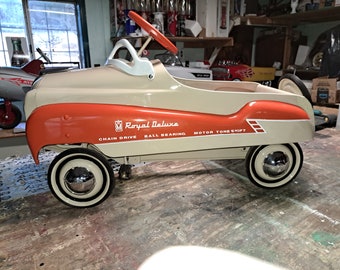 Murray Royal Deluxe Full Size Pedal Car. Chain Drive. 1960's. Older Restoration