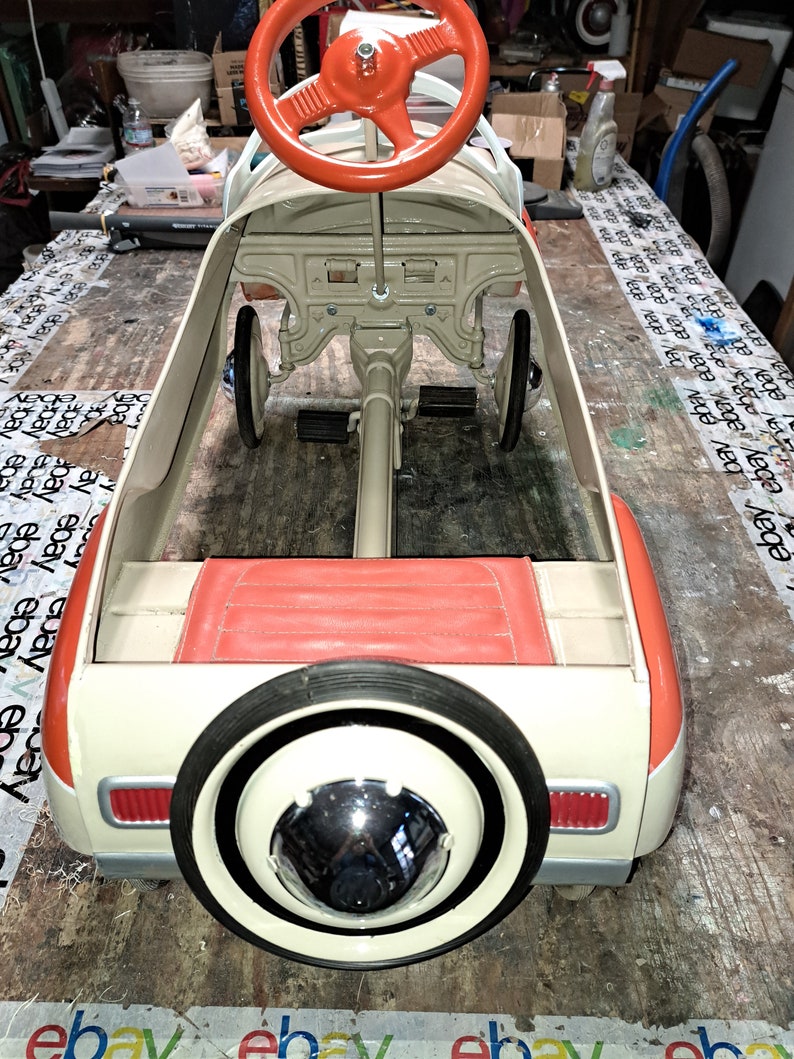 Murray Royal Deluxe Full Size Pedal Car. Chain Drive. 1960's. Older