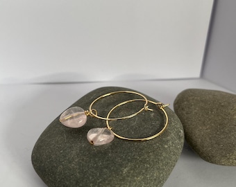 Gold hoops with rose quartz hearts