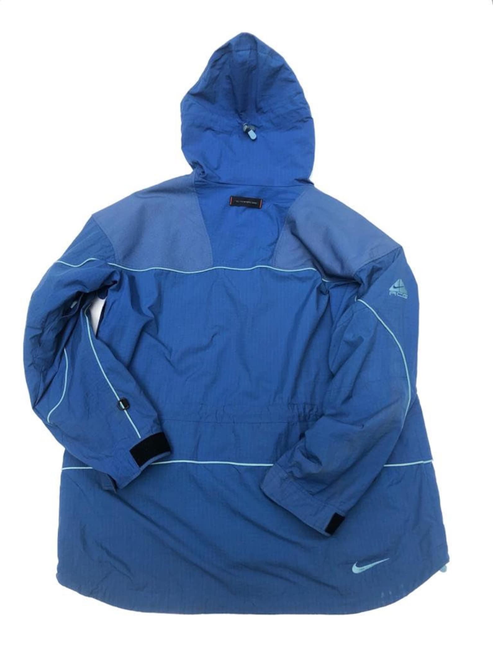 acg snowboard jacket