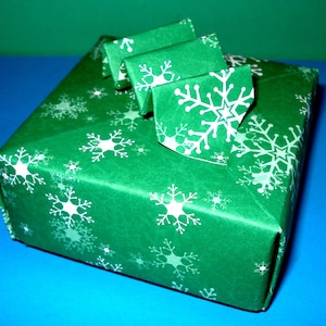 scatola origami verde. Altri colori disponibili. regalo per amica, mamma, Natale. Realizzato su ordinazione.