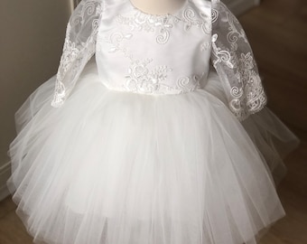 Robe en tulle blanc pour enfants avec guipure, robe de baptême, robe de baptême, robe de premier anniversaire