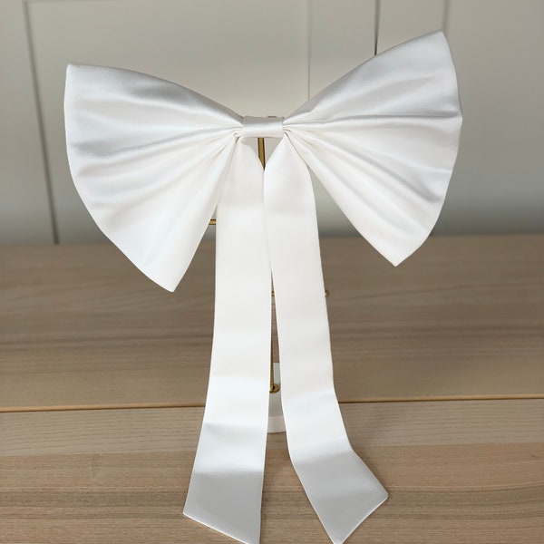 Removable satin bow for a dress, detachable flower girl dress bow, removable satin children bow for tulle dresses