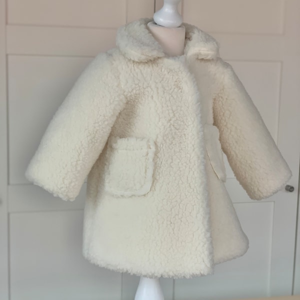 Wool ecru (white) teddy bear baby coat, girl's winter coat. Wool kids fall jacket long sleeved, wool toddler fluffy jacket, baby wool coat