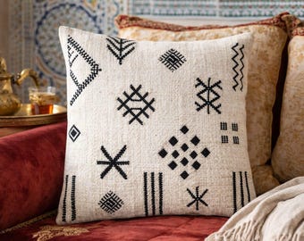 Boho Moroccan Pillow – Natural Sabra Silk Design