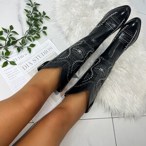 Used womens cowboy boots size 10 sale