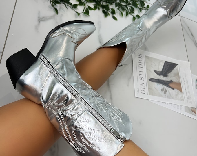 Cowboy western boots silver