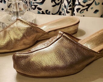 Gold genie shoes sale