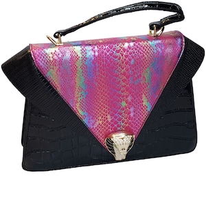 Cartera de piel sintética con estampado de serpiente para mujer / Cartera moderna con estampado animal / Bolso de mano de piel vegana / Pieza de moda vanguardista