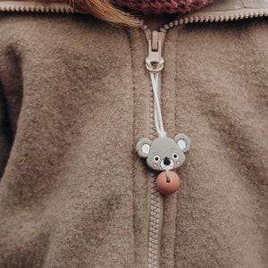 Zipper Anhänger Koala Bär, Montessori Reißverschluss Anhänger für Kinderjacke, Kinderrucksack, ideal für Kindergartenkind oder Schulkind Koala