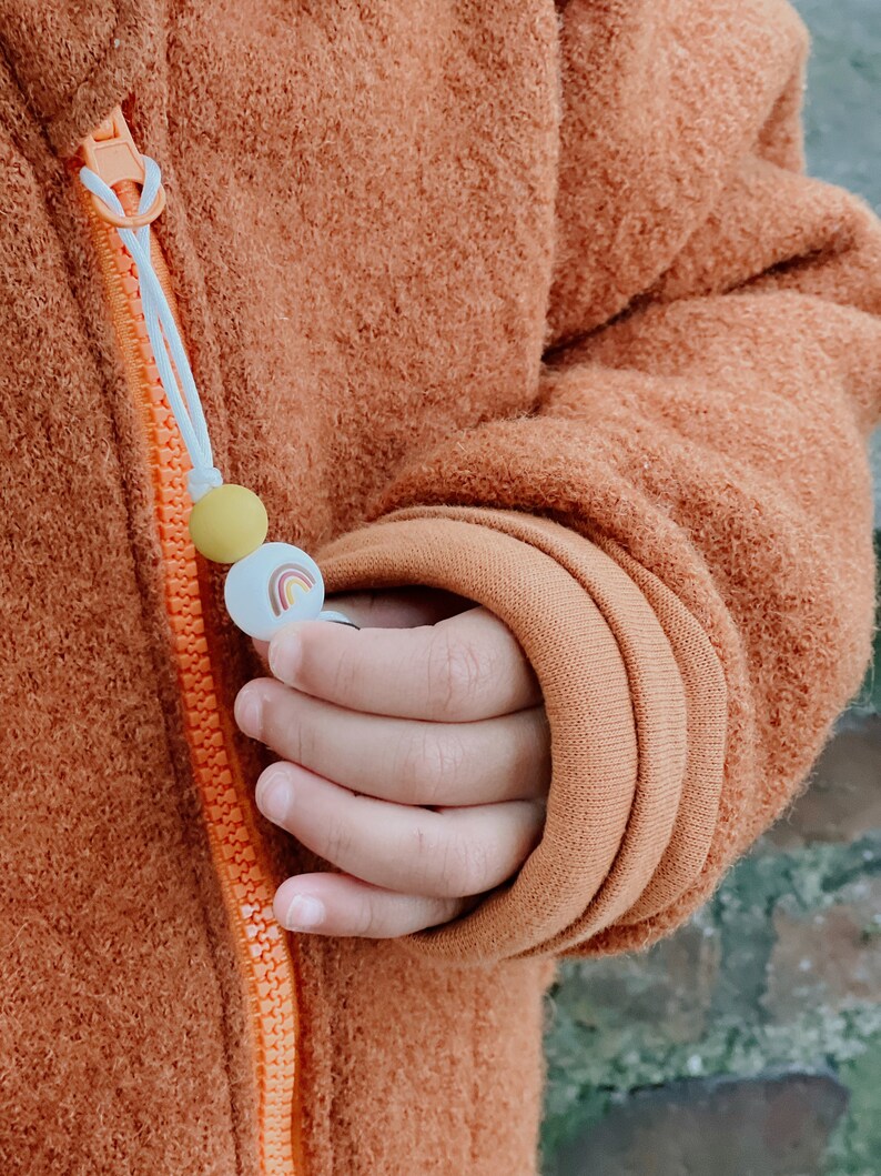 Zipper Anhänger Regenbogen, Montessori Reißverschluss Anhänger für Kinderjacke, Kinderrucksack oder Mäppchen, cooles Mitbringsel für Kinder Bild 4