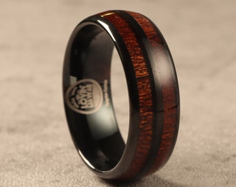 Corato 8mm Schwarz Wolframcarbid Ring mit Hawaii Koa Holz und Lapislazuli Inlay Hochzeit Verlobung Ring für Herren Damen Gewölbt Hoch Poliert Größe 54-67 Corato 8mm Schwarz Wolframcarbid Ring mit Hawaii Koa Holz und Lapislazuli Inlay Hochzeit Verlobung Ring für Herren Damen Gewölbt Hoch Poliert Größe 54-67