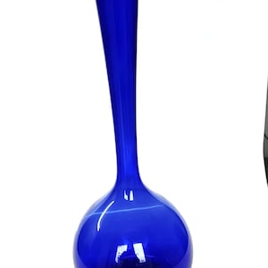 Arthur Percy  Large blue Glass VASE Gullaskruf Sweden Swedish mid-century modern art Scandinavia