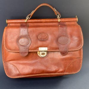 Vintage brown leather, handbag, Chestnut color