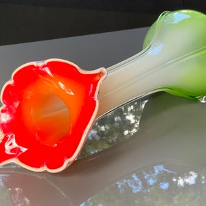 Vintage Murano Style Calla Lily Vase: Mid-Century Italian Glass Art