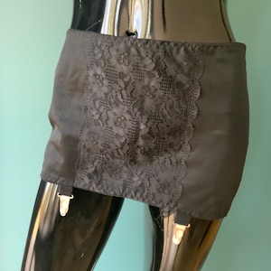Vintage Black Lace Garter Belt - 70s Lingerie, Size M