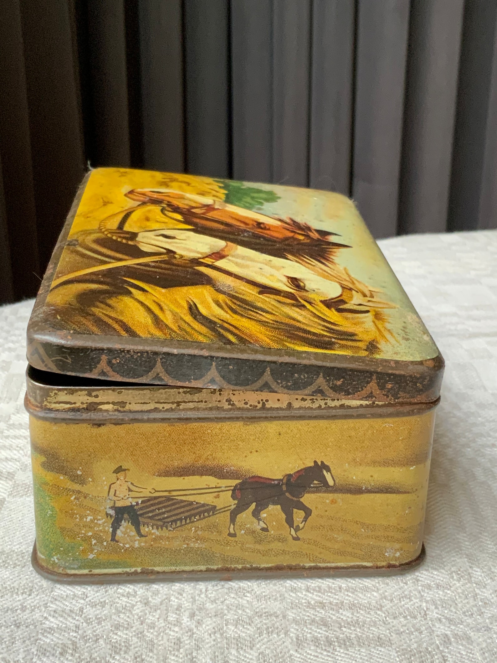 Vintage Metal Box With Lid Illustrated With Llatvia Motif Etsy