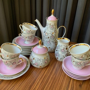 Vintage Rigaer Porzellanfabrik RPR, Kaffeeset MARIANNA, dünnes Porzellanespresso-Set, Blumenmuster UDSSR-Porzellankaffeeset