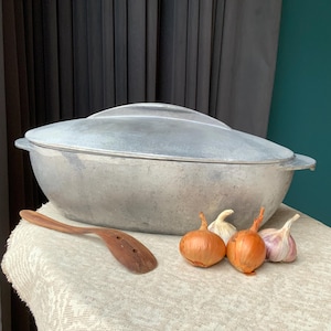Open Fire Cookware, Vintage antique oven cooking pot cast iron aluminum oven dish casserole pot solid metal primitive oven dish dutch oven