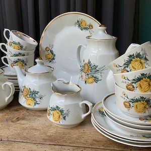 Unbenutzt, Set für 6, Vintage Riga Porzellan, Kaffee - Teeservice, Riga Porzellan RPR Tassen, Lettland Porzellan