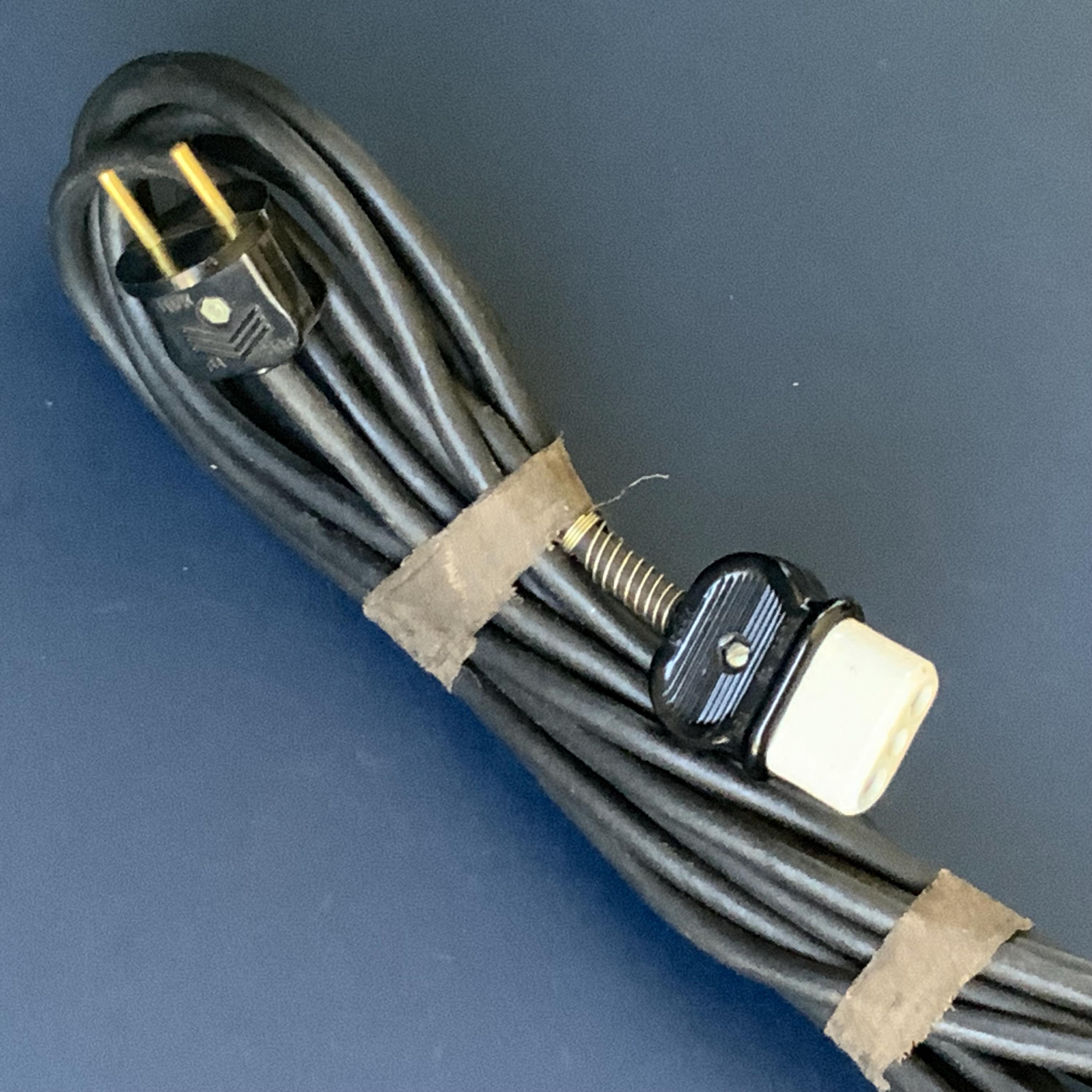 Vintage USSR Power Cord: 8.5 Meter Rubber Cable for Samovar Kettle