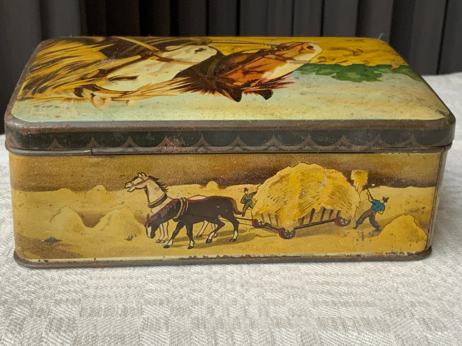 Vintage Metal Box With Lid Illustrated With Llatvia Motif, Antique