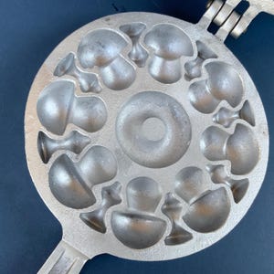 Vintage USSR Mushroom Cookie Mold, Metal Baking Form.  (# 555 )