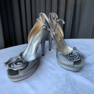 Pura Lopez Gray Fabric & Leather High Heel Shoes - Size 38 1/2
