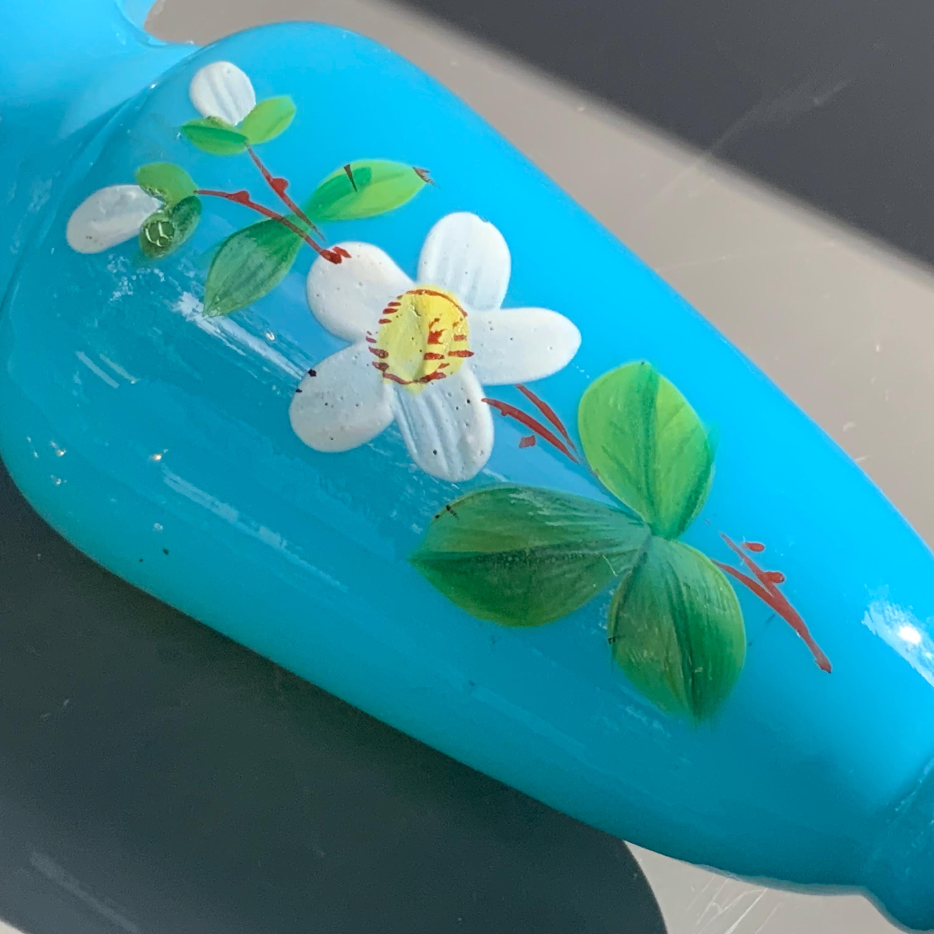 アクアブルーガラス花瓶：ヴィンテージ手描き花飾り、6.5インチ - Etsy