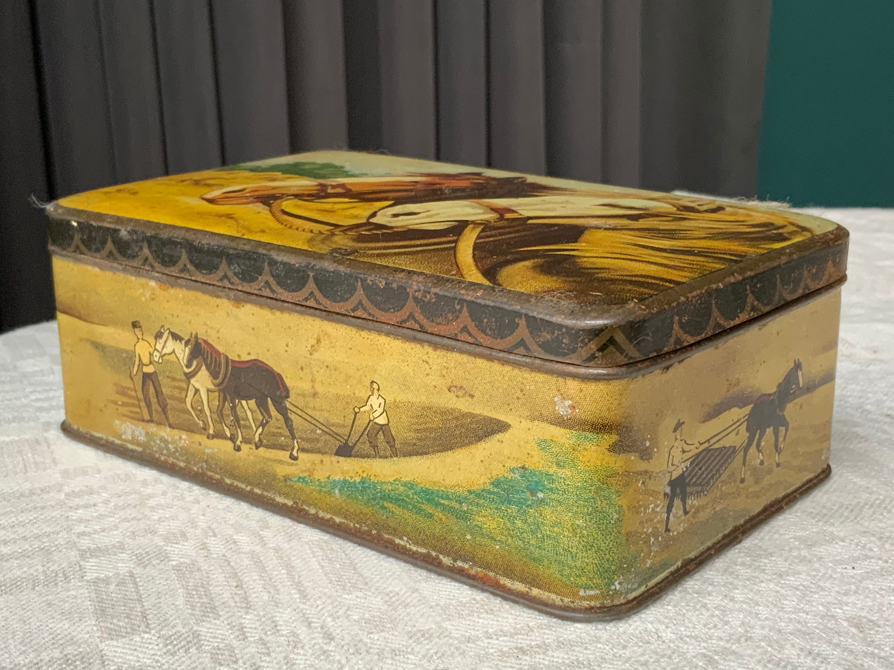 Vintage Metal Box With Lid Illustrated With Llatvia Motif Etsy