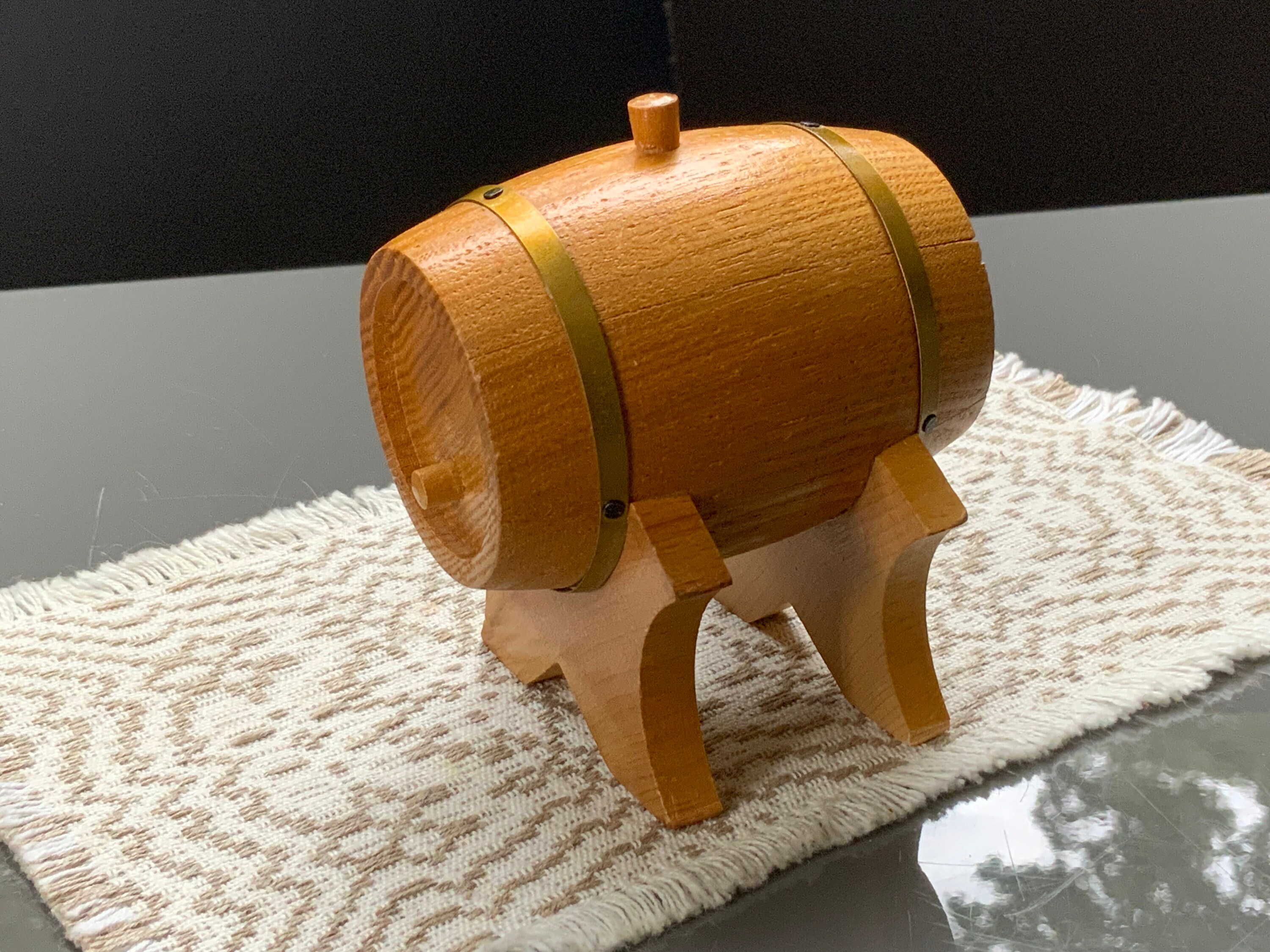 Mini Tonneau à Vin En Bois Et Cuivre – Décoration Maison, Modèle Fût Miniature D'occasion