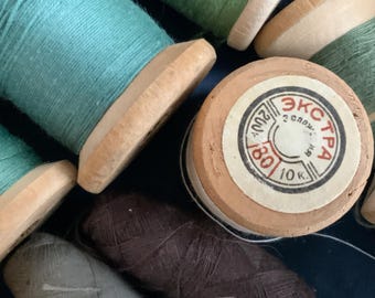 ヴィンテージ木製糸巻き：綿製縫い糸ロット、各種色（# 444 ） - Etsy 日本