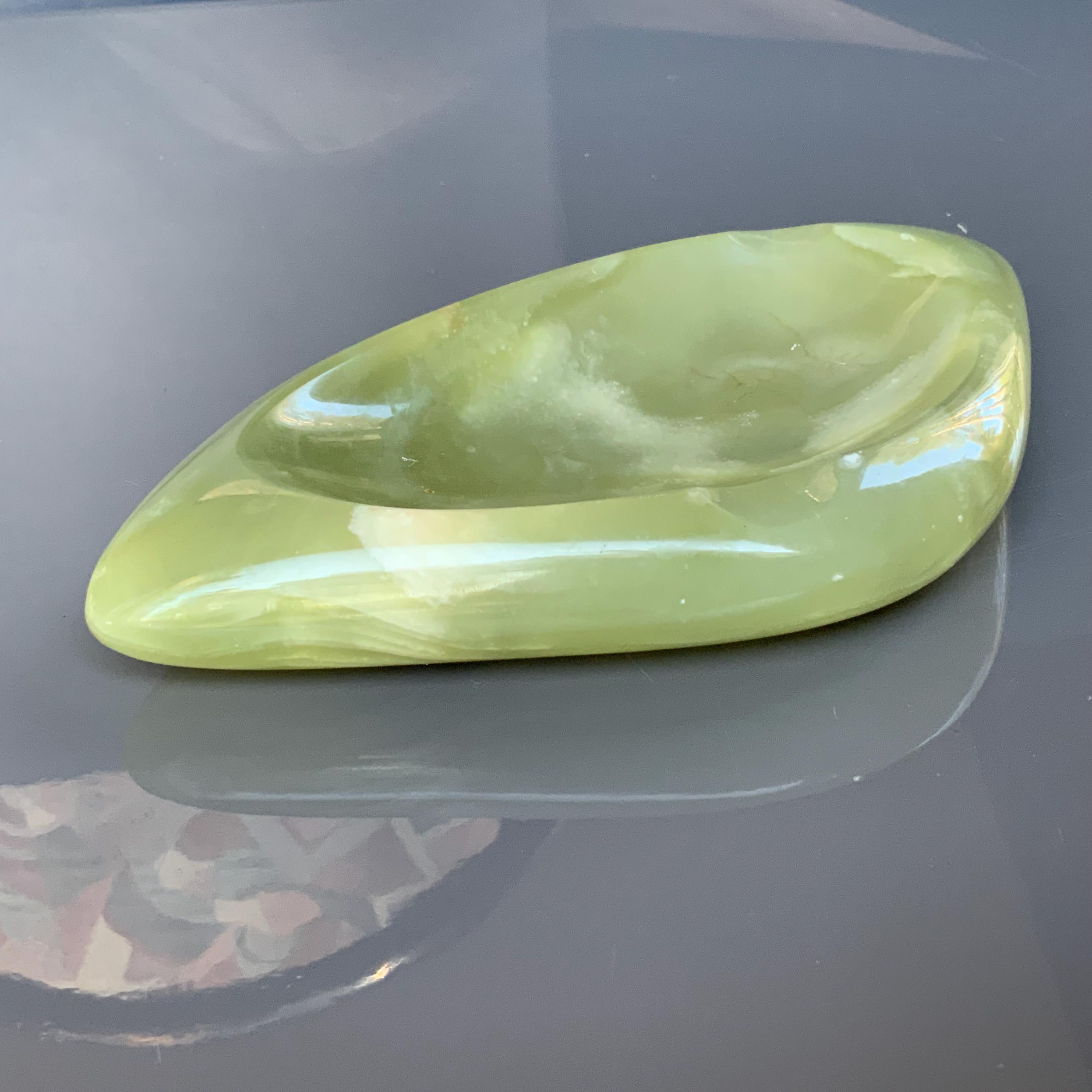 ヴィンテージグリーンオニキス灰皿：石灰皿（7インチ×3.9インチ