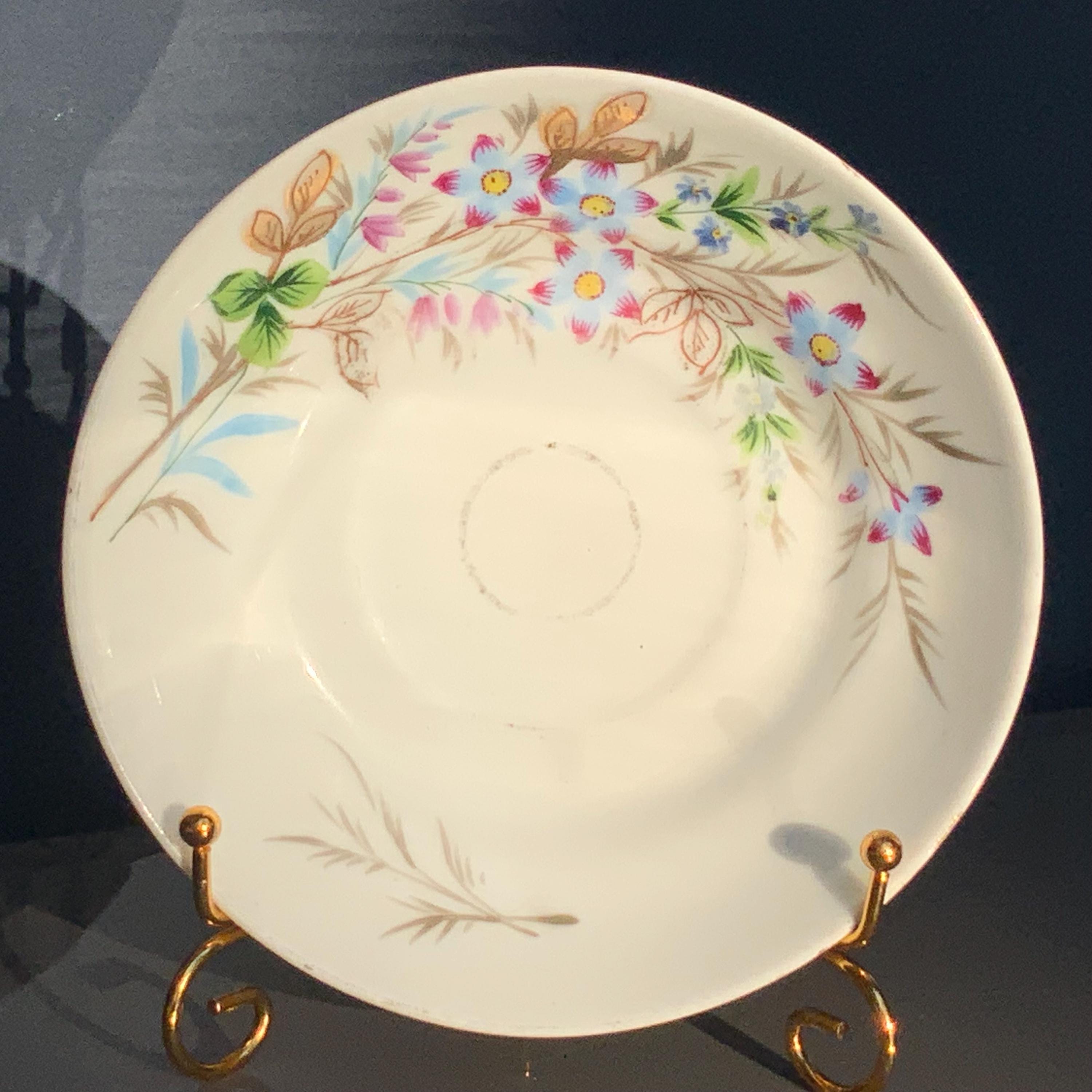 クズネツォフアンティーク磁器、手描きのプレート、クズネツォフ D