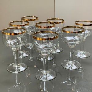 8x Vintage Gilded glassware liqueur glasses set of 8 Stemmed shot glasses Gold rimmed Old fashioned glass Barware from the 70s (# 482 )