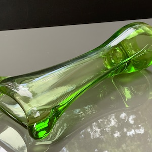 Green glass vase for flowers, hand blown glass, Home decor, Heavy  glass vase, 11.4in tall