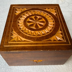 Vintage Hand Carved Wooden Box, Vintage Jewelry Box, Vintage Trinket Box, Unique Wooden Box, carved wood trinket box jewelry storage box