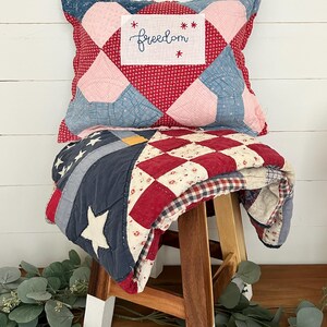 Vintage Antique Quilt Farmhouse embroidered patchwork pillow Patriotic Freedom