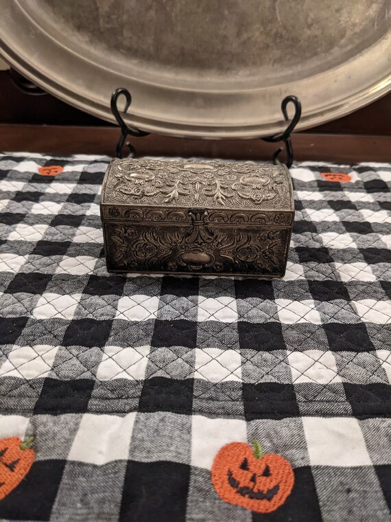 Vintage Jewelry Box Red Velvet Lining Gem