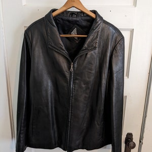 1990s Women&#39;s Leather Jacket Size XL