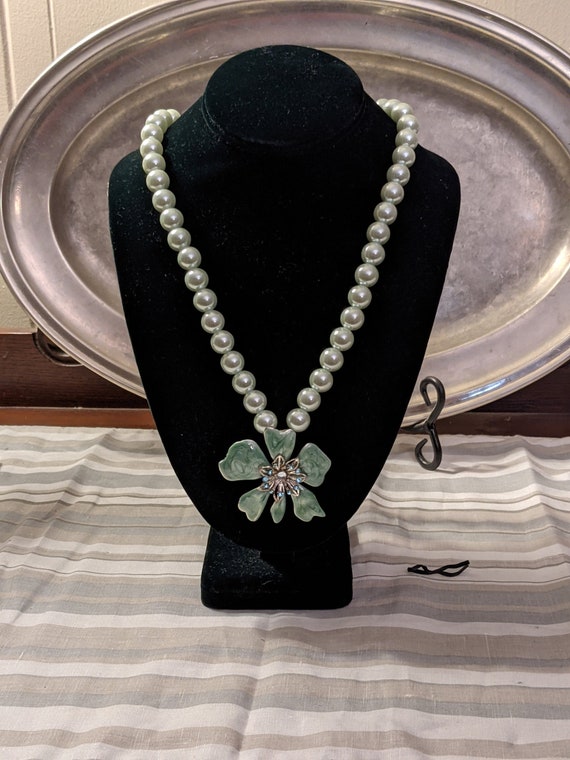 Vintage Green Beaded with Flower Costume Necklace
