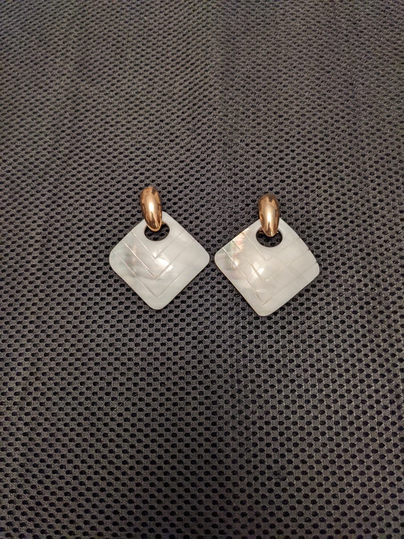 1980s Retro Mother of Pearl Earrings