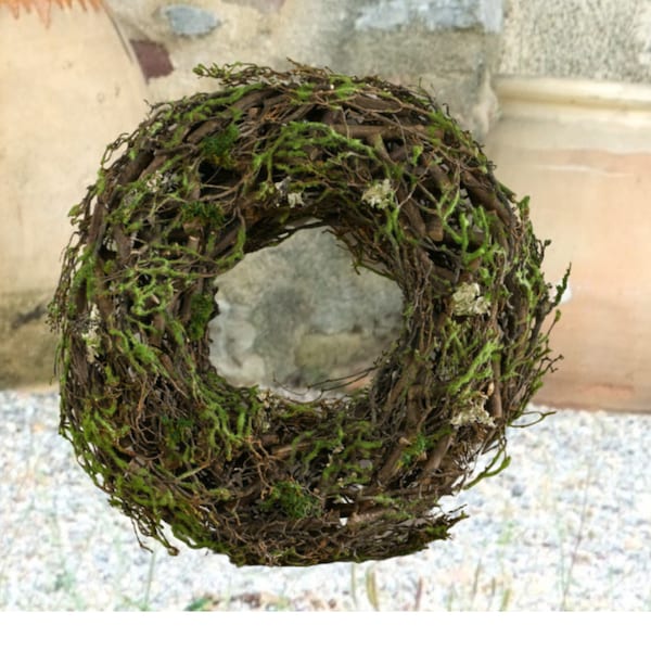 Large wreath of twigs for decorating and handicrafts with natural moss, decorative wreath for the front door, wreath, wreath in love, size 42 cm