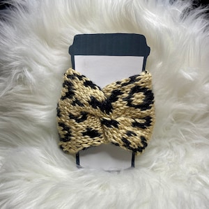 Leopard Cup Cozy Knit Pattern
