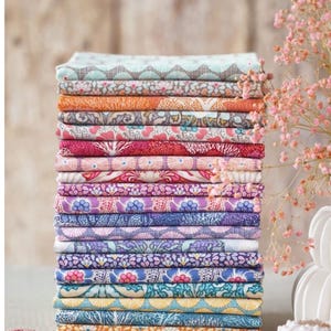 Tilda Fabrics - The Cotton Beach Collection  - 20 Fat Quarters