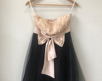 Vestido retro Y2K de Betsey Ichioku