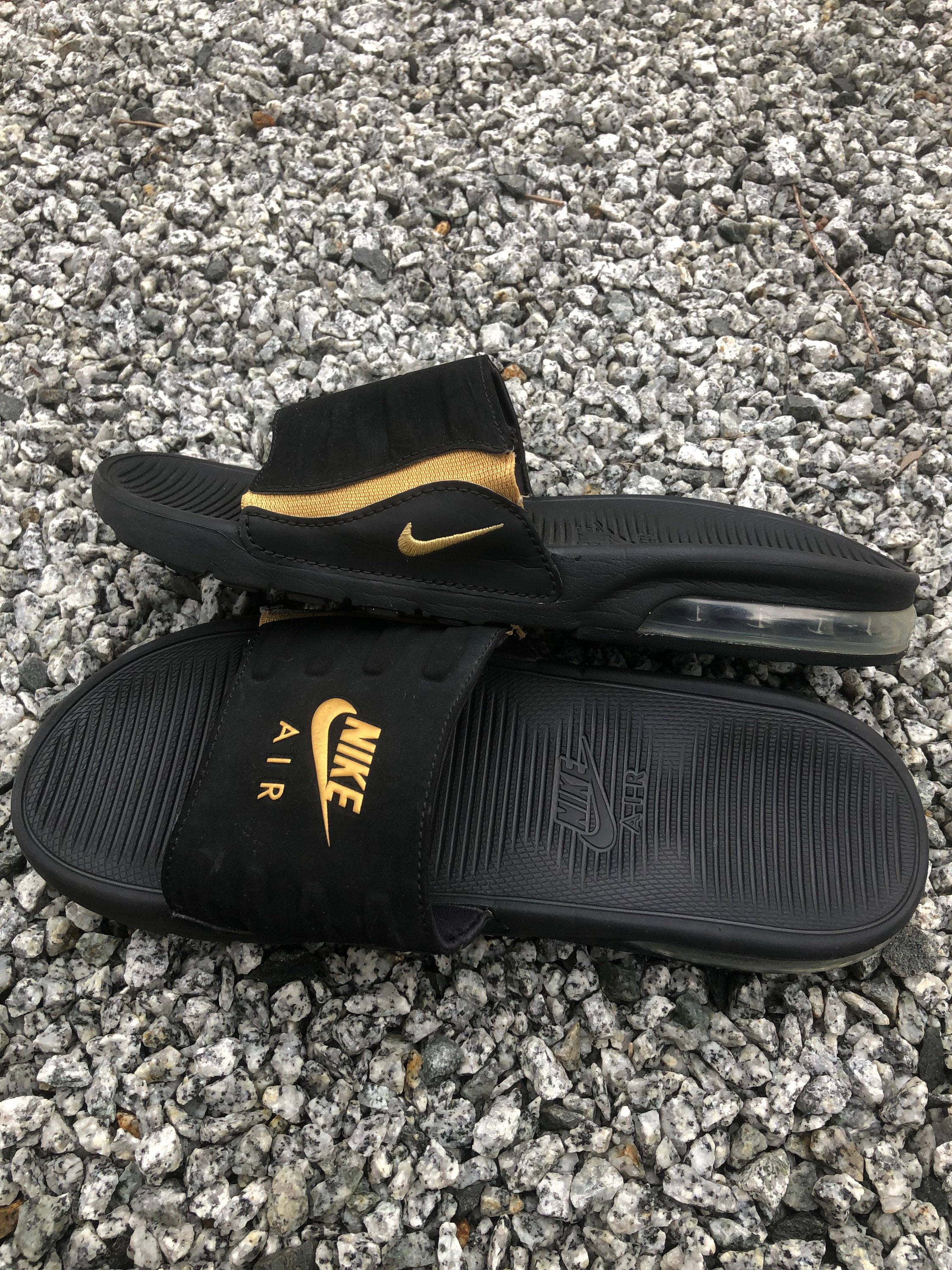 black and gold mens nike slides
